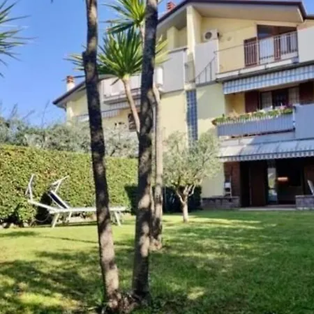 Casa Tre Palme דירה *